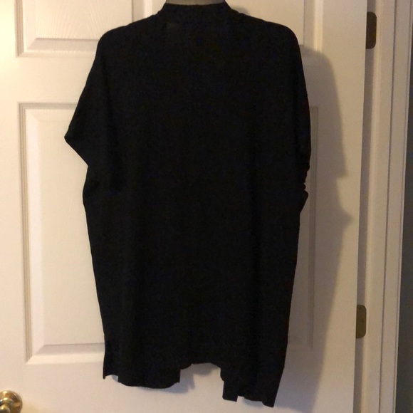 Chico’s shrug / cardigan - Picture 2 of 3